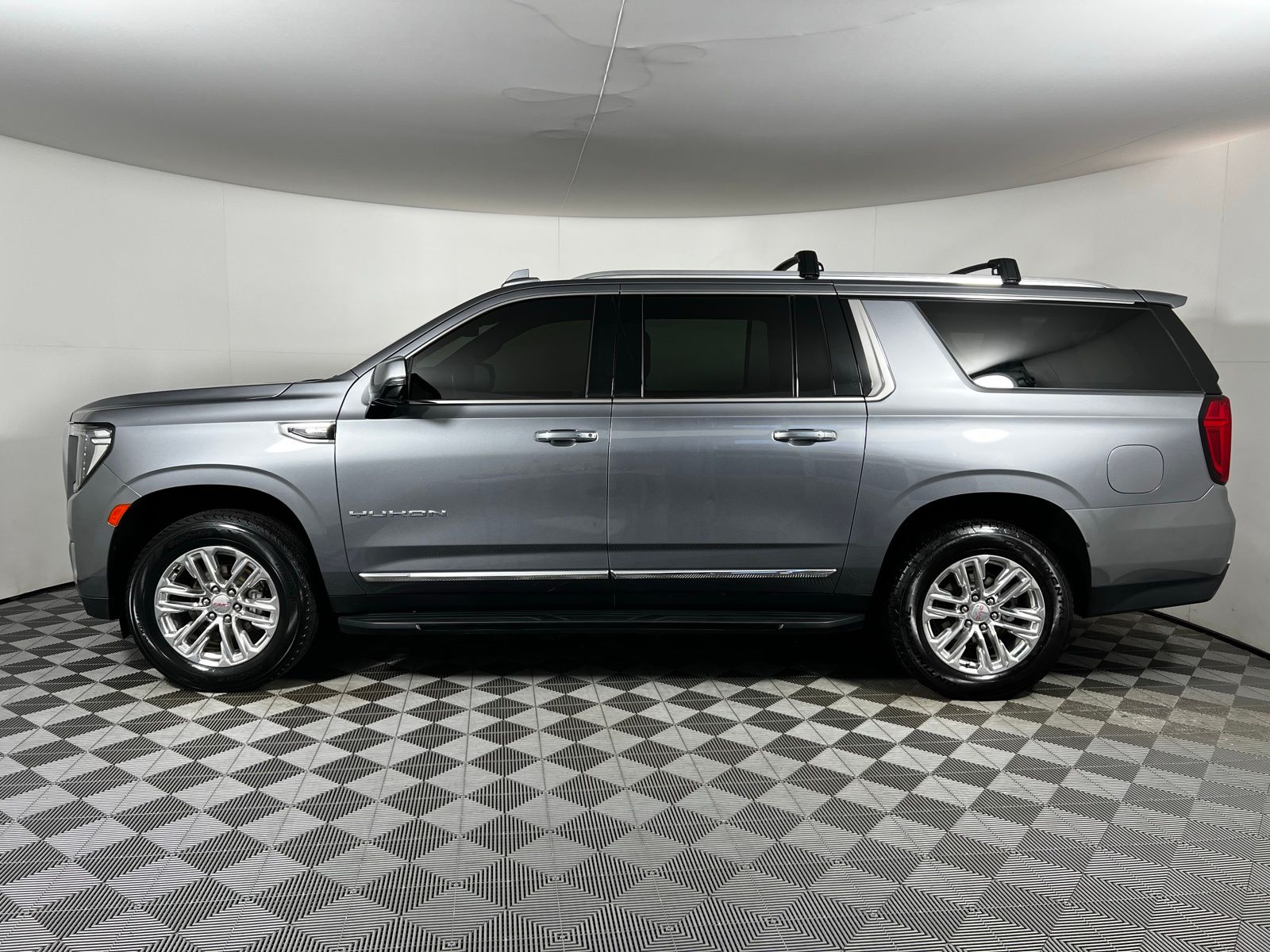 Thumbnail: 2022 GMC Yukon XL - 8