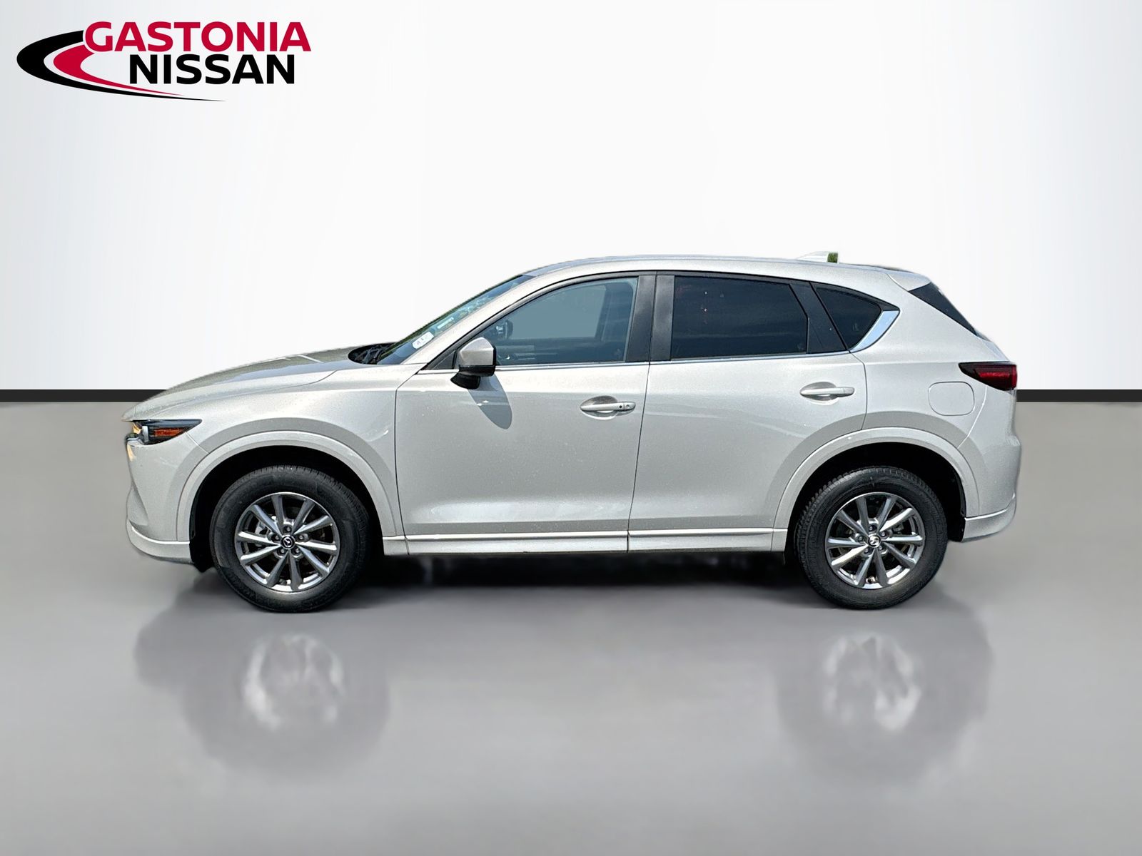View vehicle photo 5