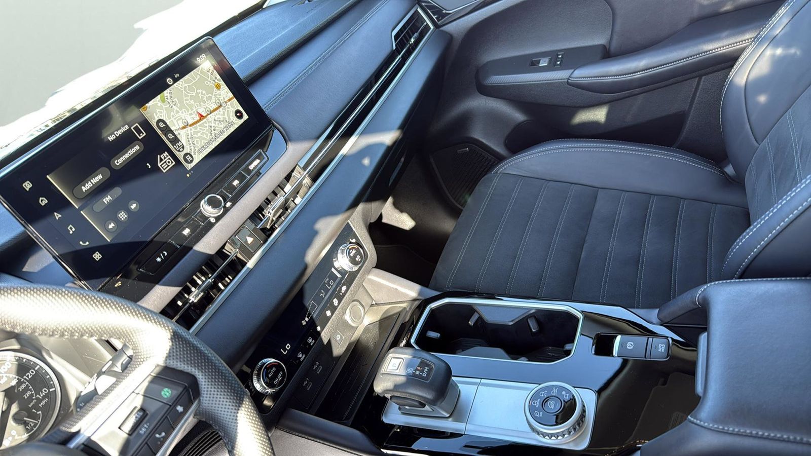 Used Car 2025 Mitsubishi Outlander  Se For Sale Under $30,000 In Austin, Texas