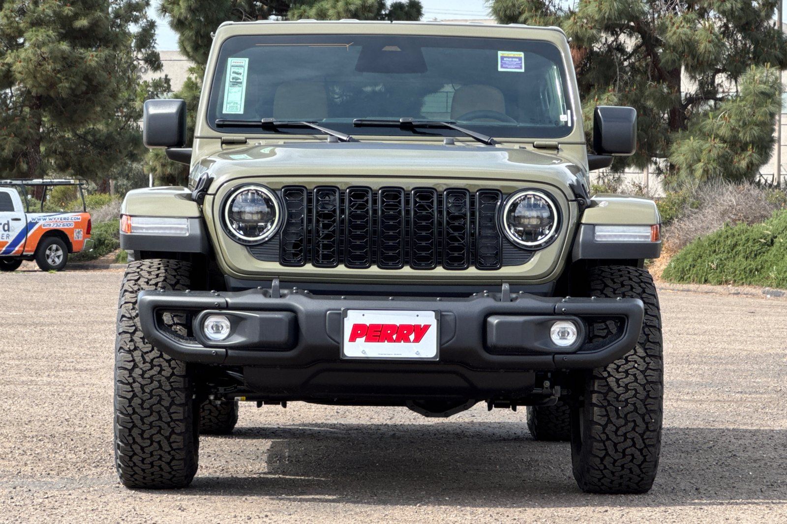 View vehicle photo 2