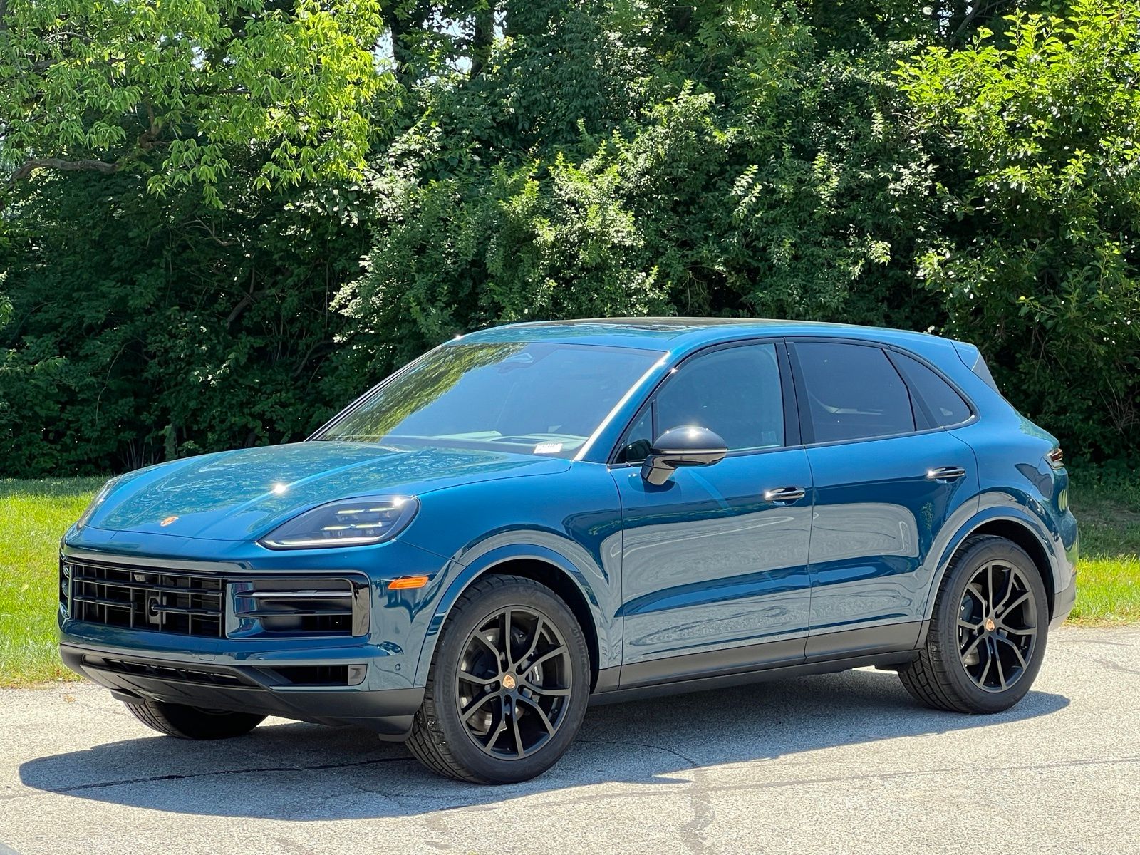 Montego Blue Metallic 2026 Porsche Cayenne SUV / Crossover All-Wheel Drive 8-Speed Automatic