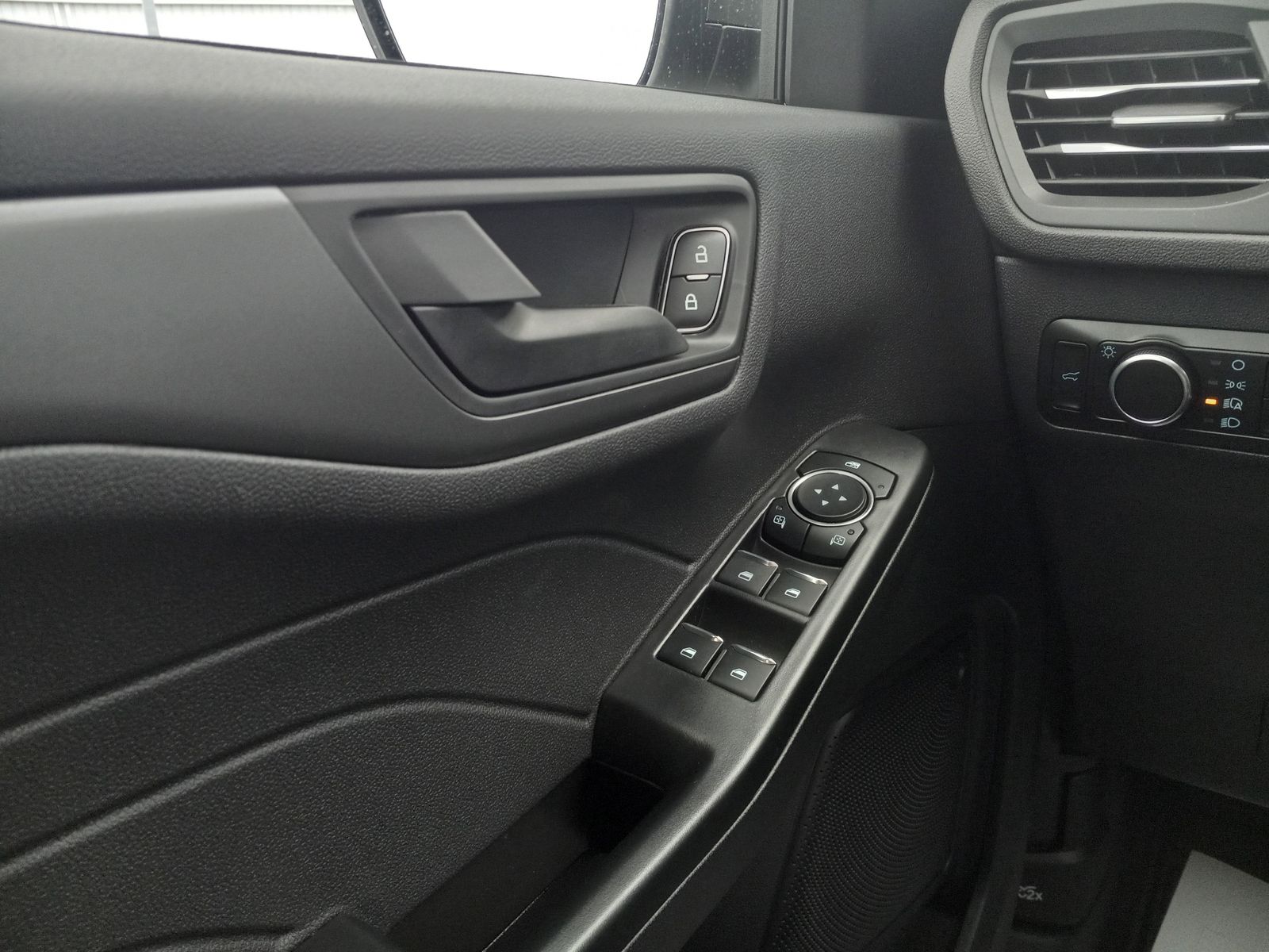 2026 Ford Escape image 26