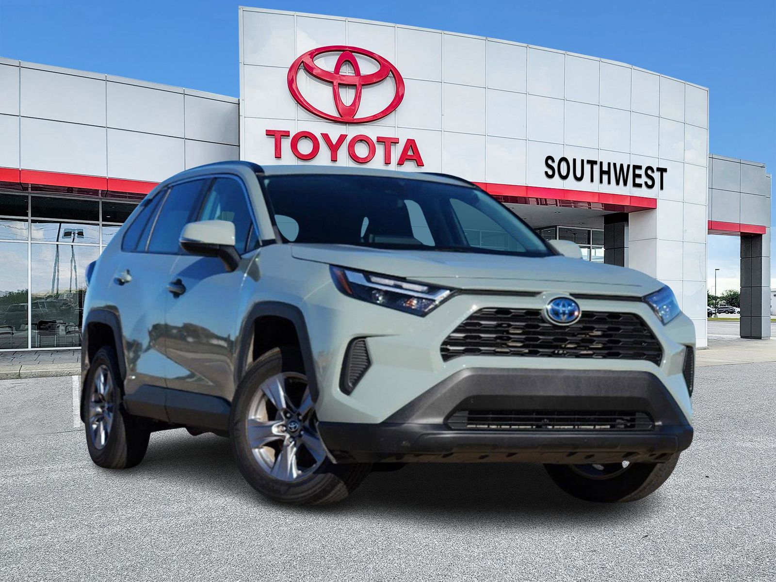 2022 Toyota RAV4 Hybrid XLE 1