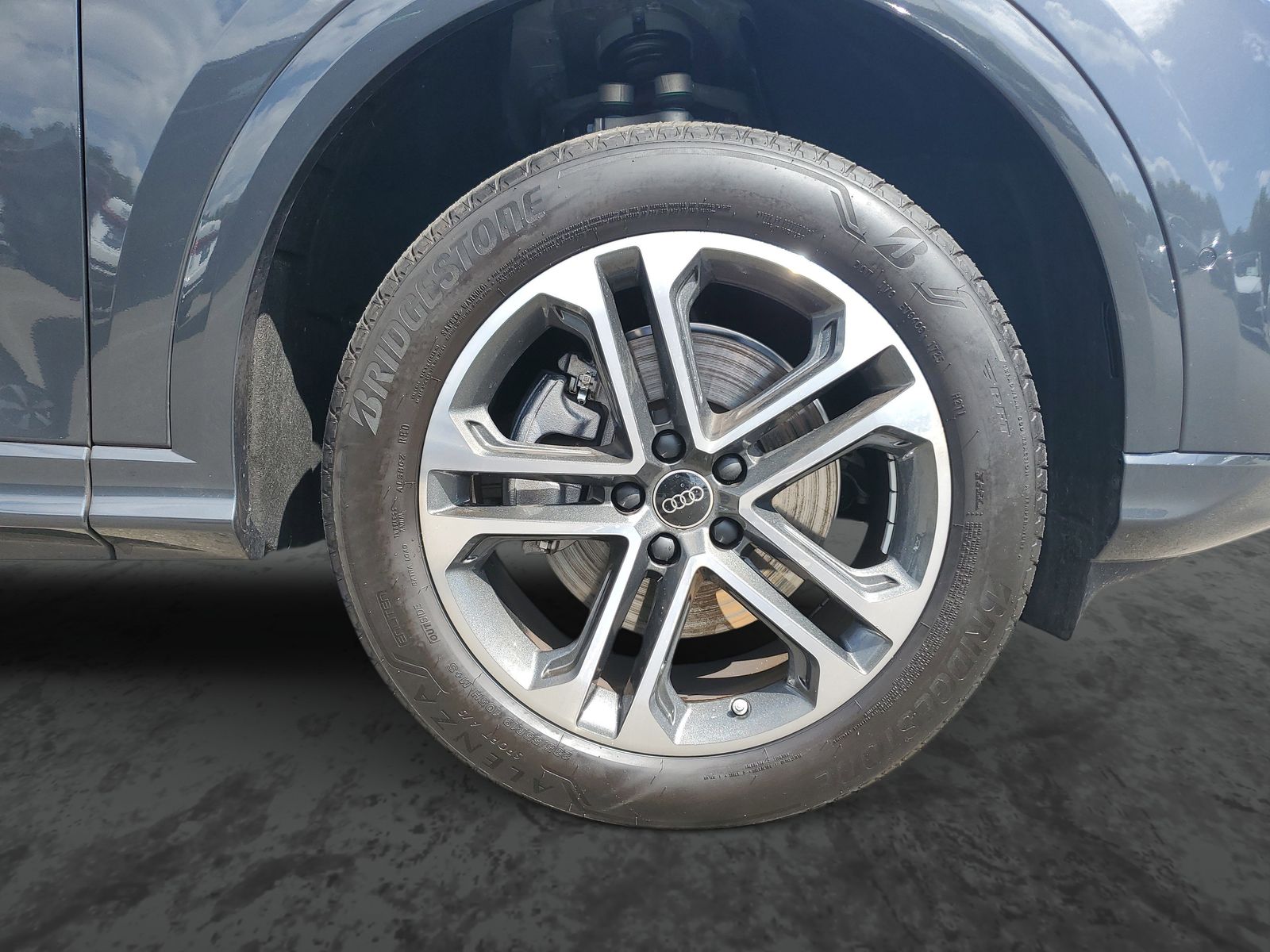 Vehicle photo