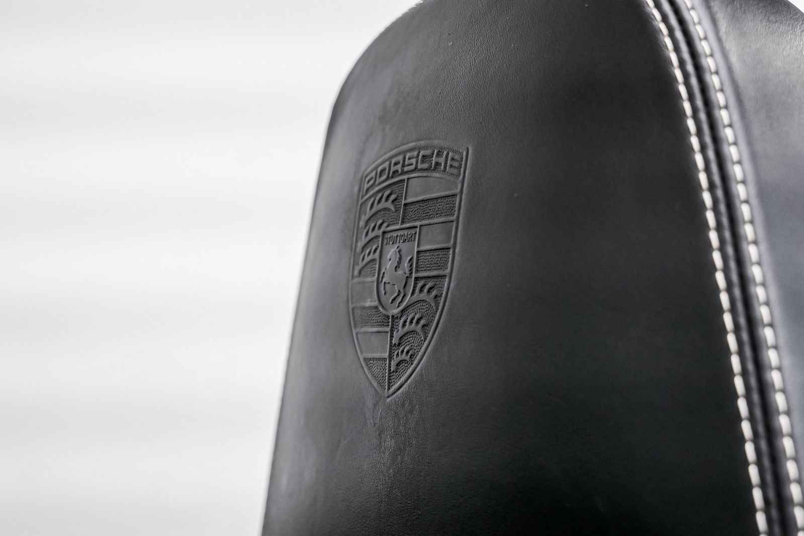 2011 Porsche 911 Turbo S — photo 17