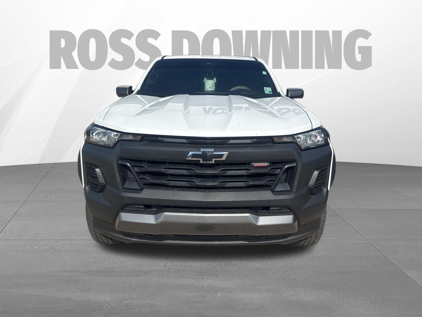 2025 Chevrolet Colorado Trail Boss White at Royal Nissan