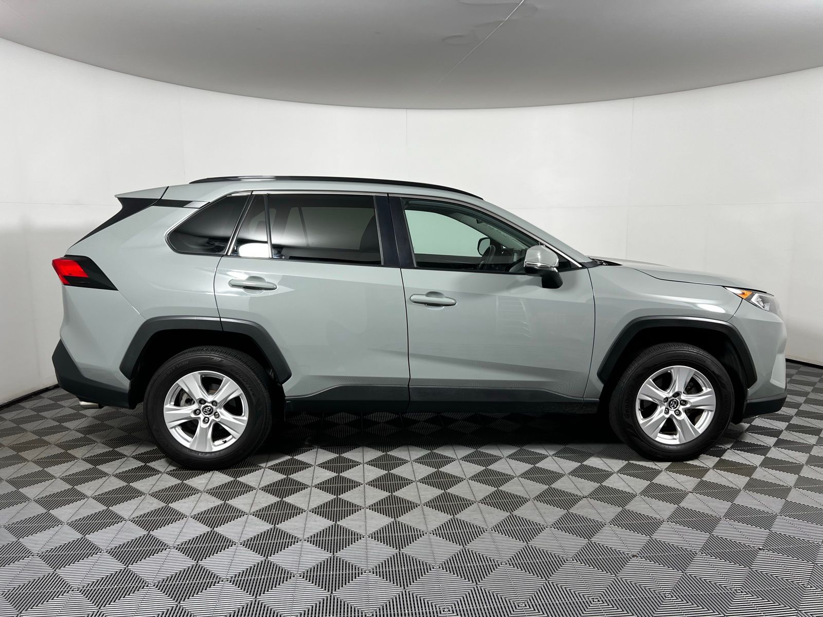 Thumbnail: 2023 Toyota RAV4 - 4