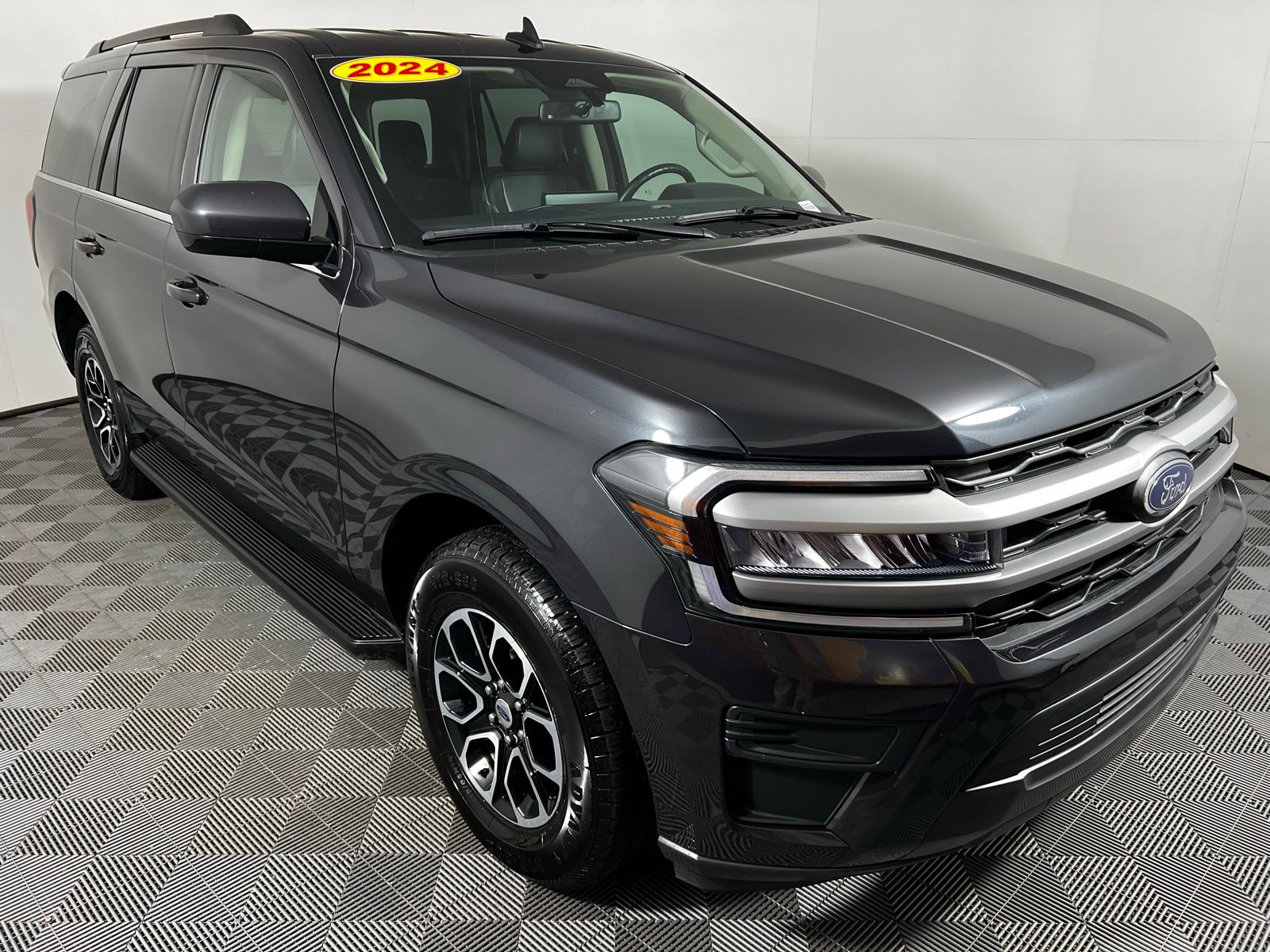 Thumbnail: 2024 Ford Expedition - 3