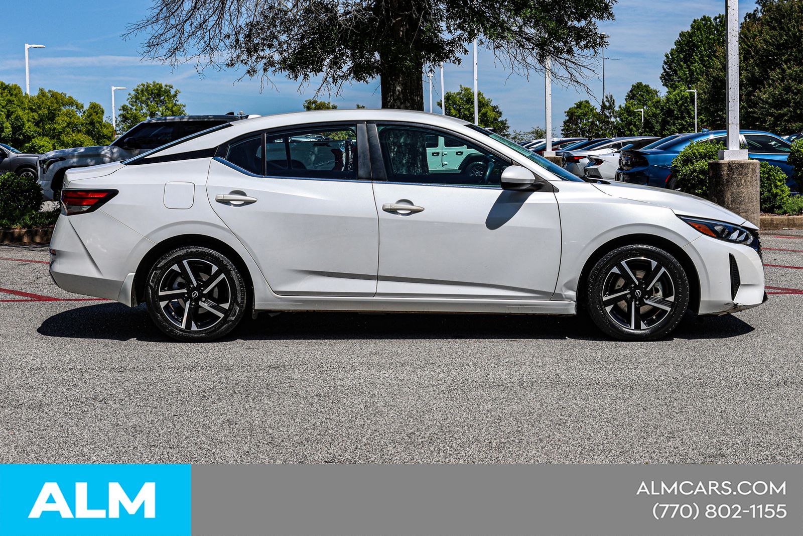 Used 2024 White Nissan SV - CARFAX ONE OWNER W/ NO ACCIDENTS image 11