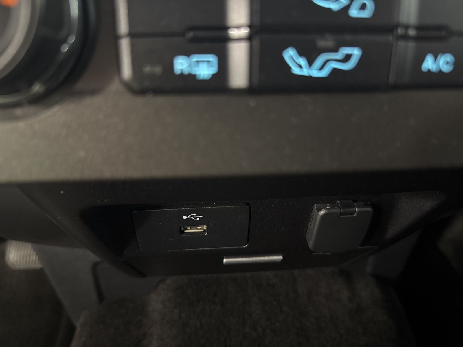 Used Car 2017 Ford F-150  Xlt For Sale Under $20,000 In Austin, Texas