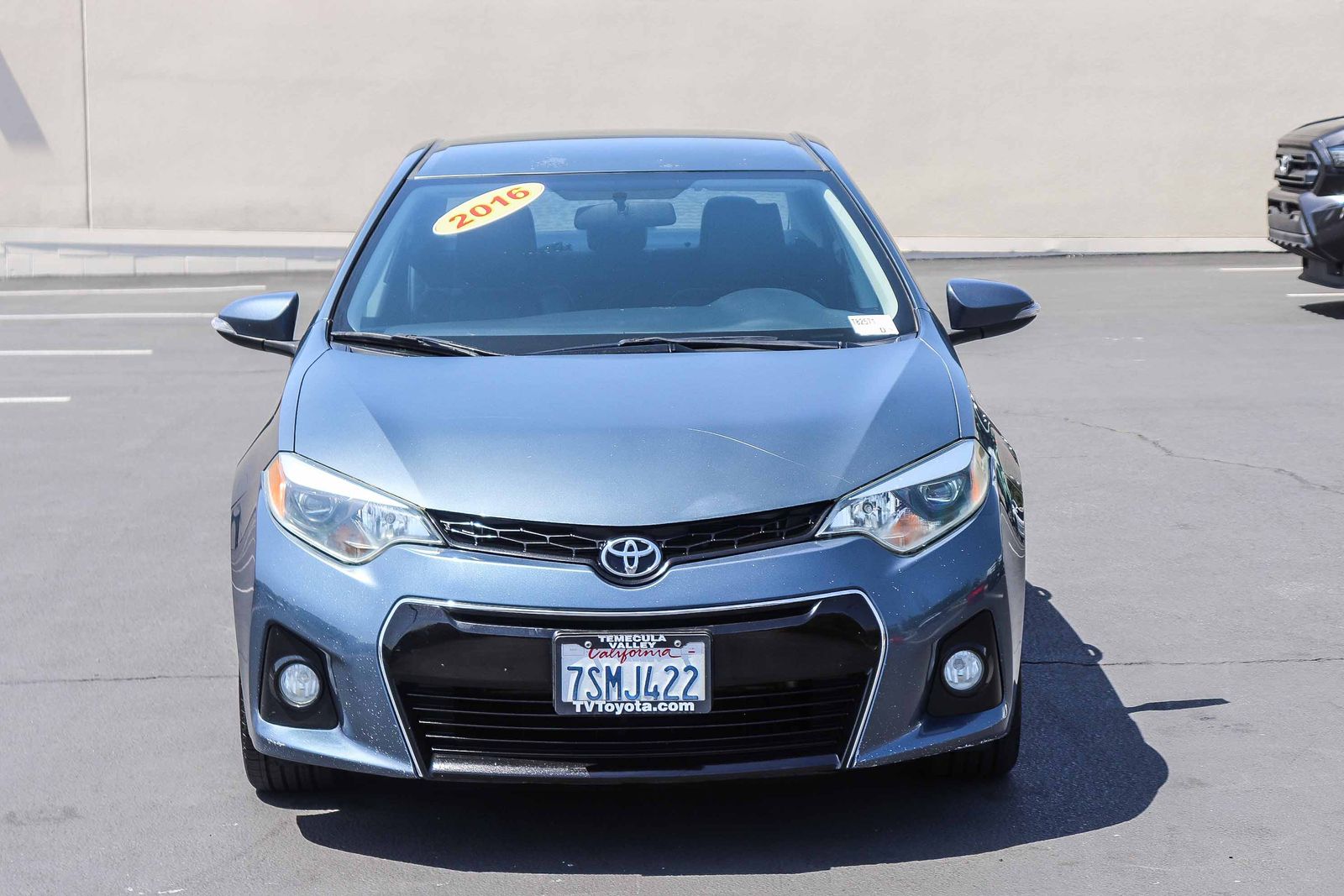 View vehicle photo 2