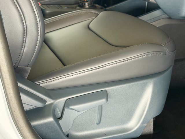 New 2026 Space White Metallic Ford Lariat image 10