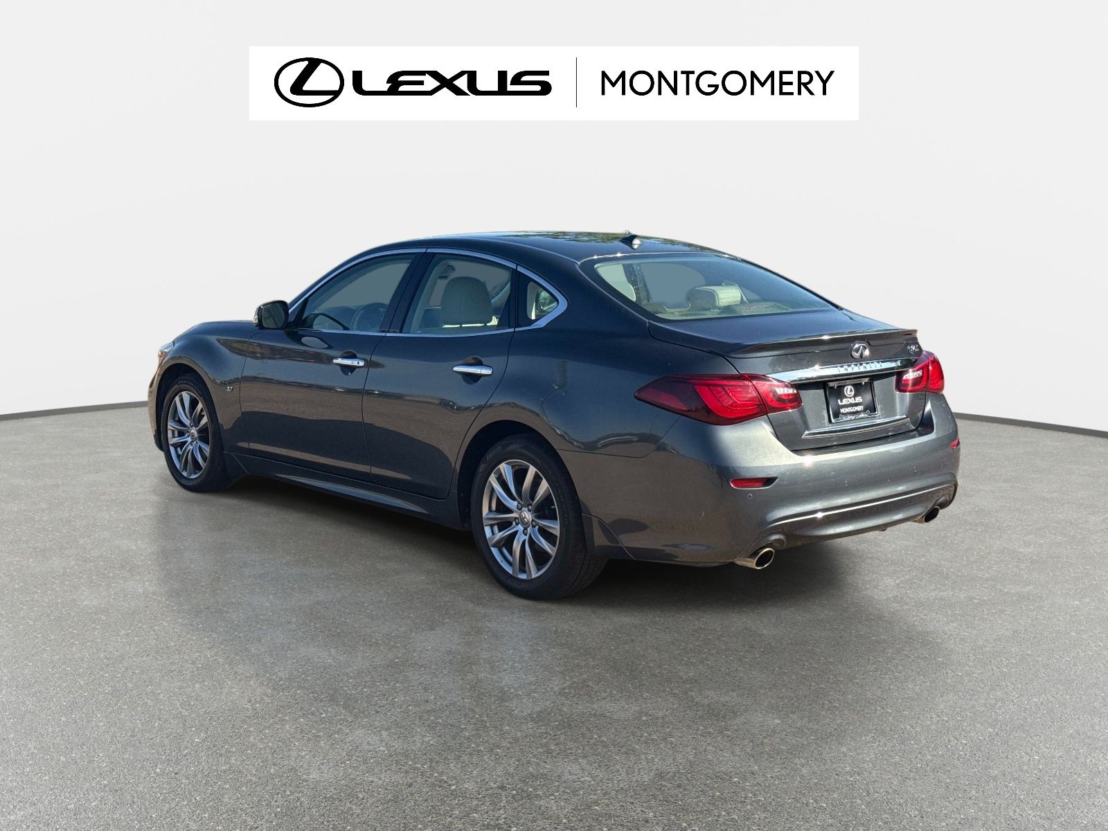 View vehicle photo 5