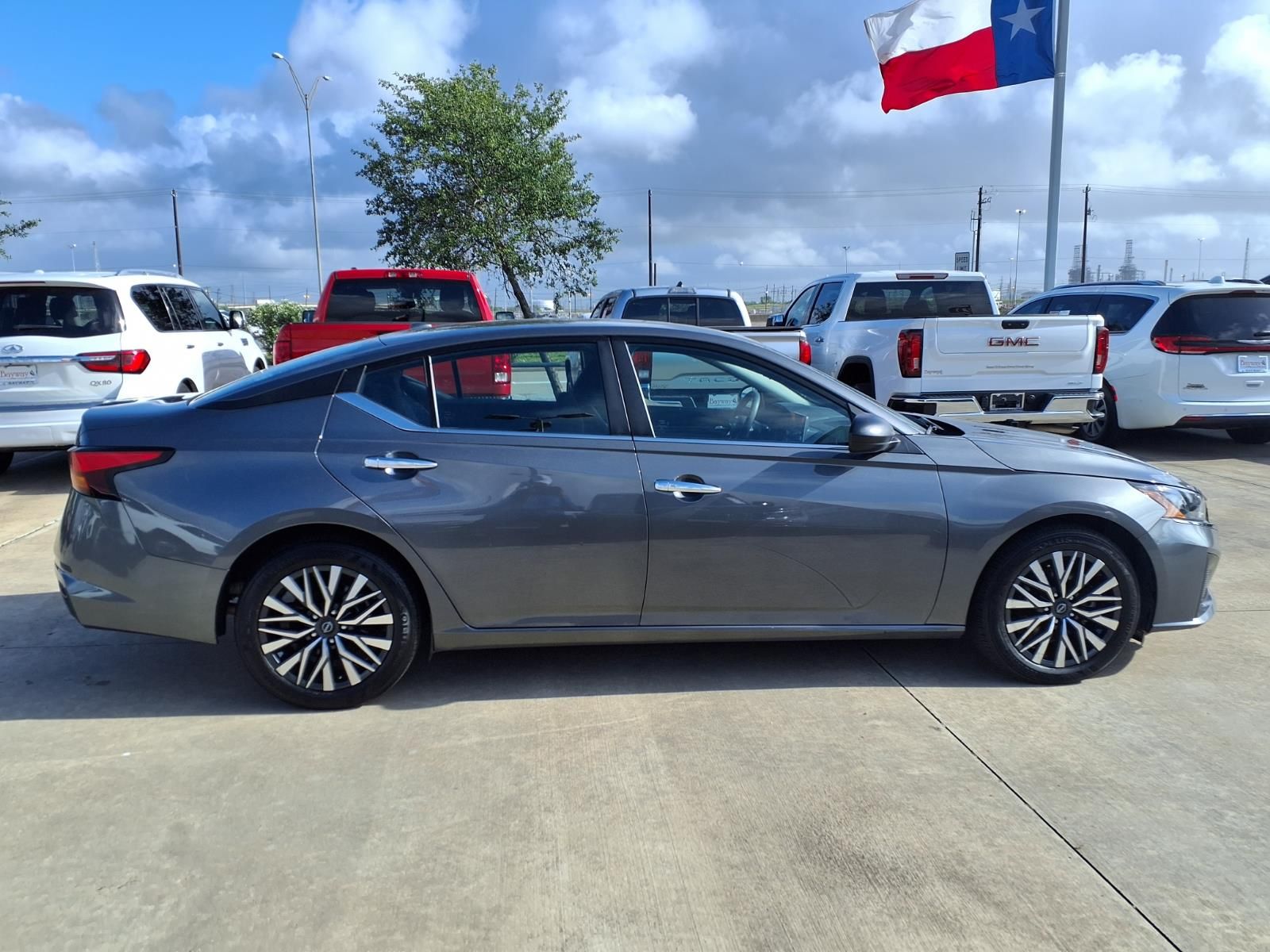 2025 Nissan Altima 2.5 SV Gray at Central Houston Nissan