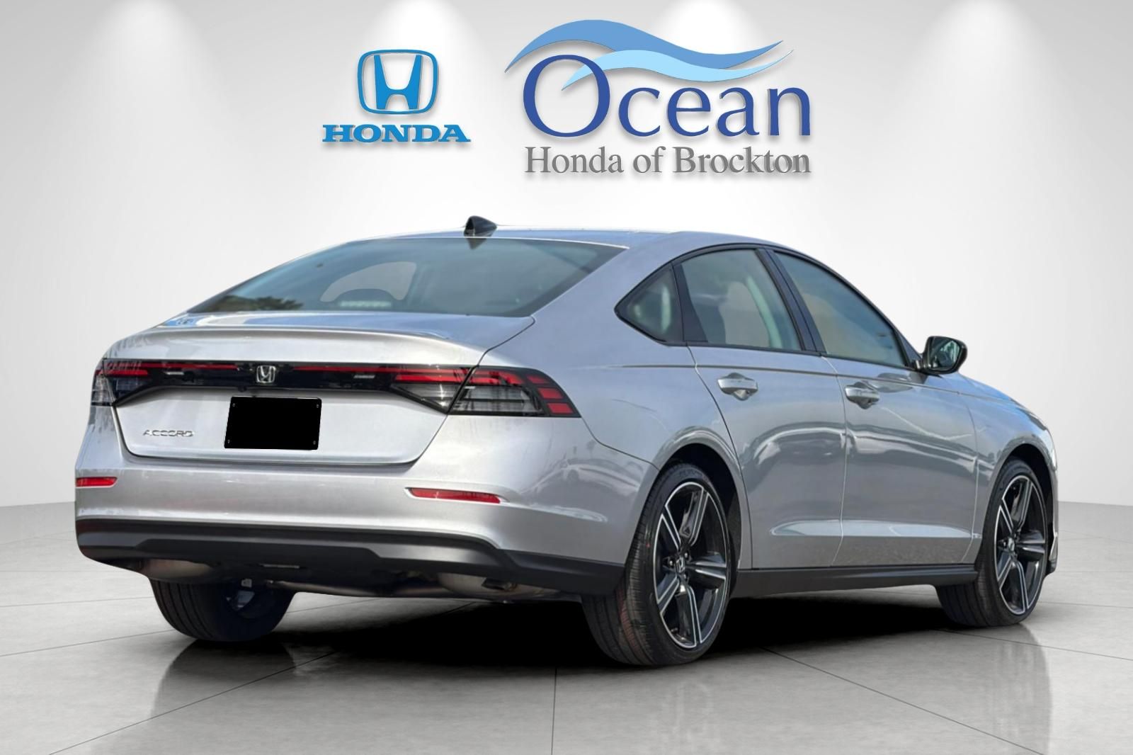 New 2026 Silver Honda SE image 5