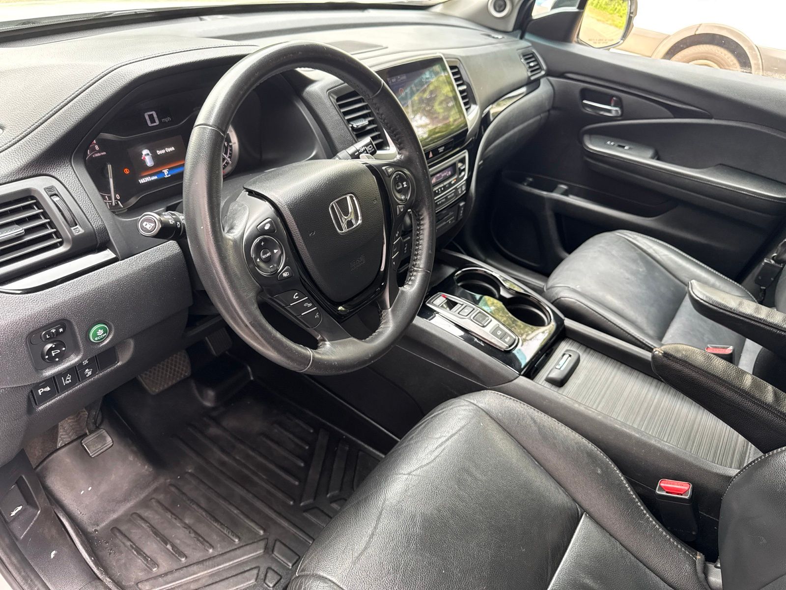 Used 2017 White Diamond Pearl Honda Touring image 37