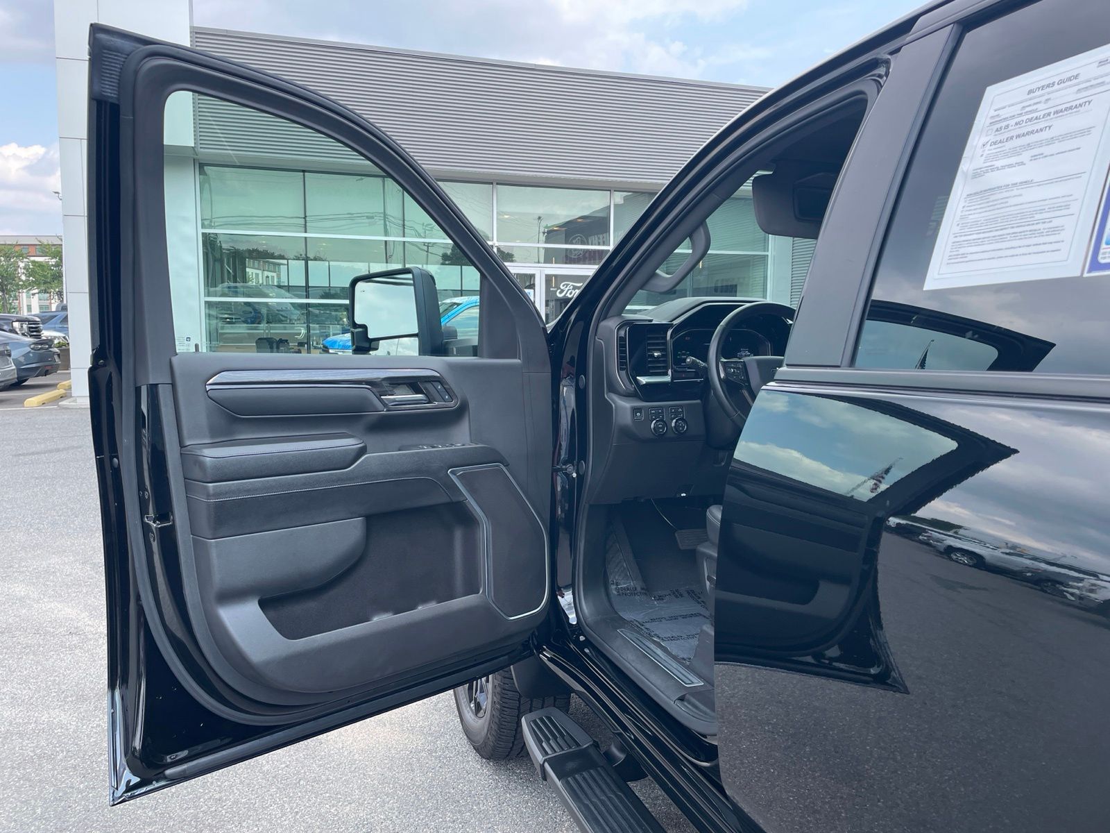Used 2024 Black Chevrolet LT image 7