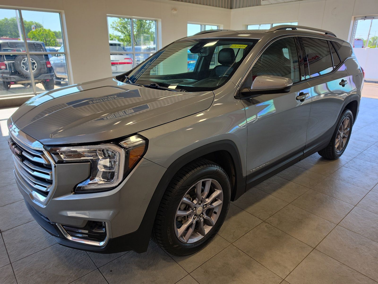  2023 GMC Terrain SLT AWD   