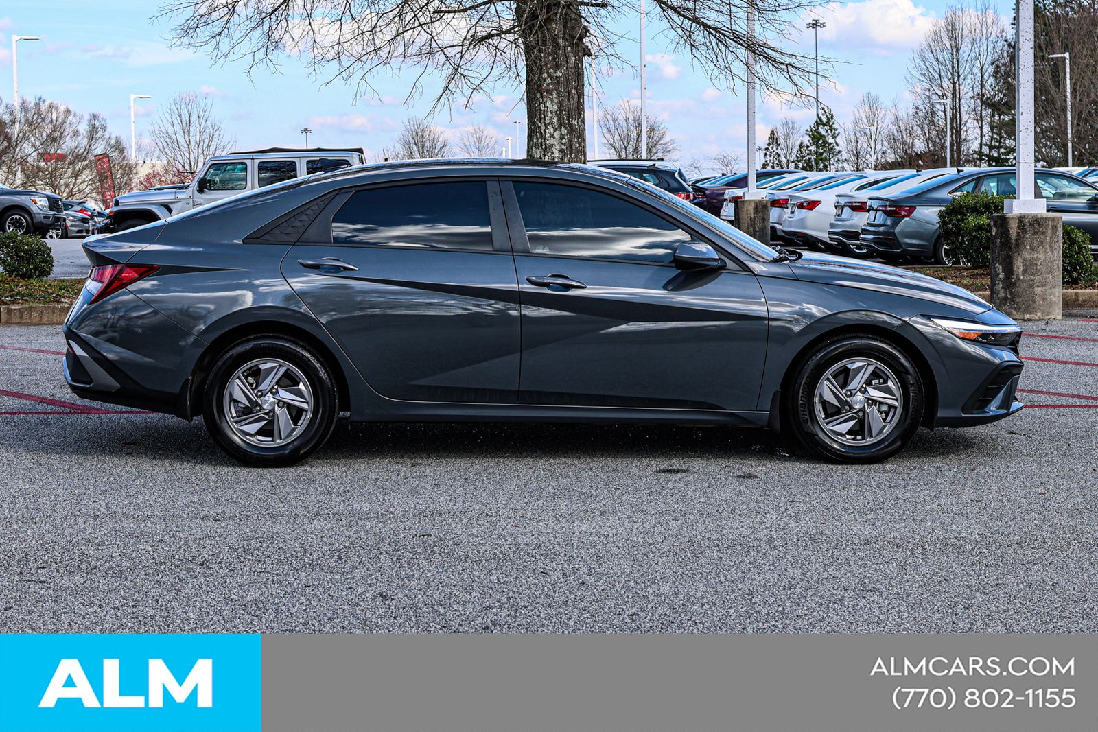 Used 2025 Gray Hyundai SE image 11