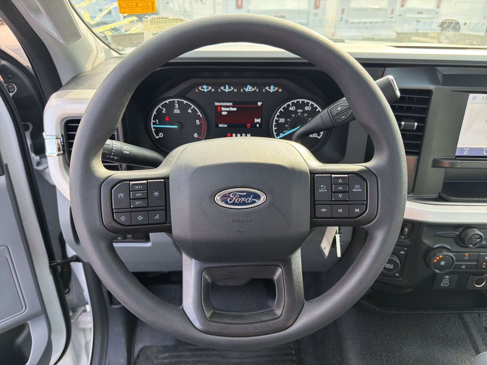 New 2025 Oxford White Ford XL image 12