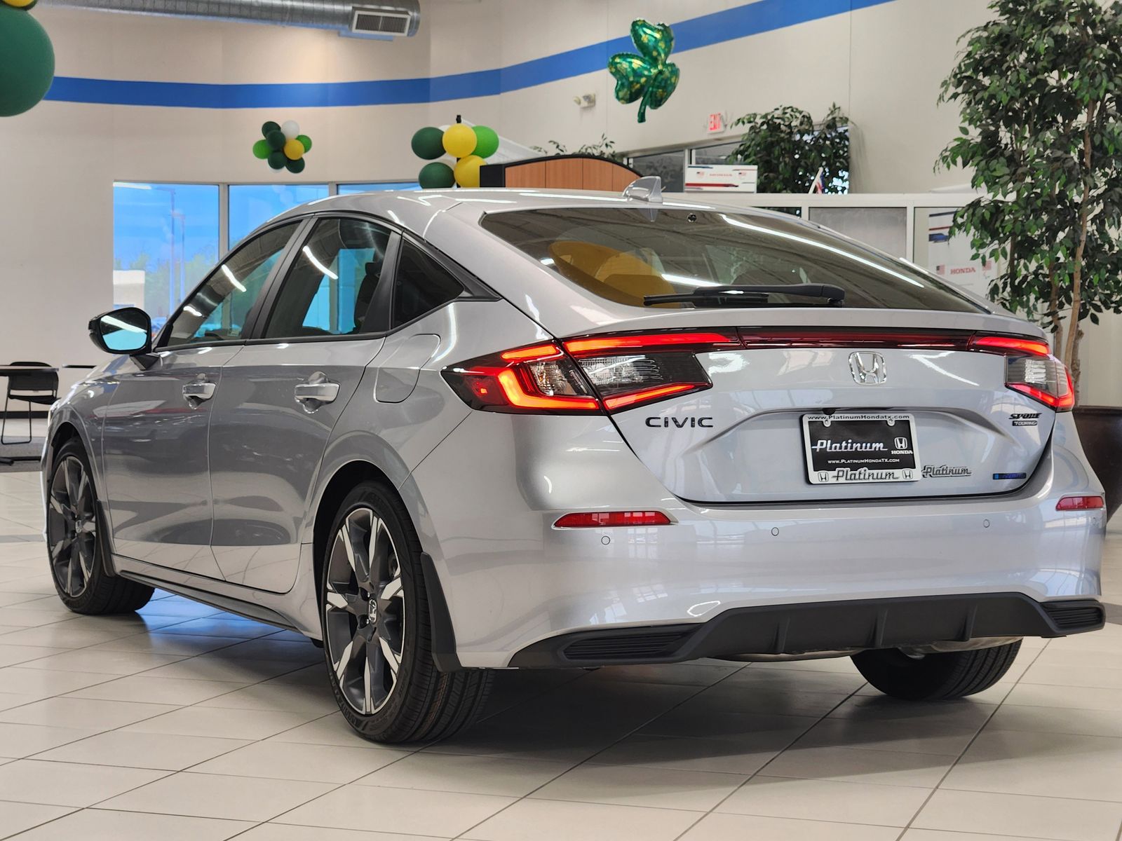 View vehicle photo 4