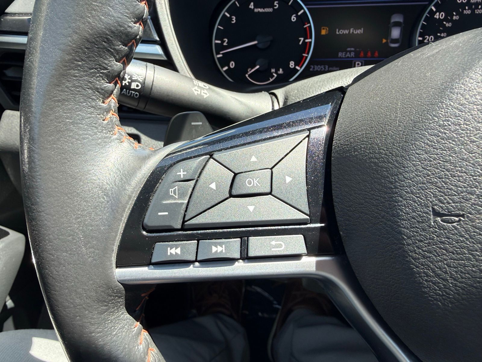 Used 2023 Gray Nissan 2.5 SR image 21