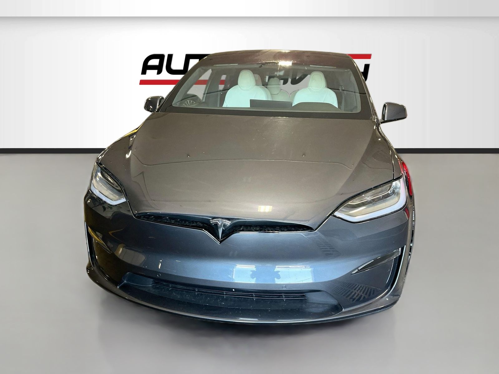 Used 2022 Gray Tesla Plaid image 2