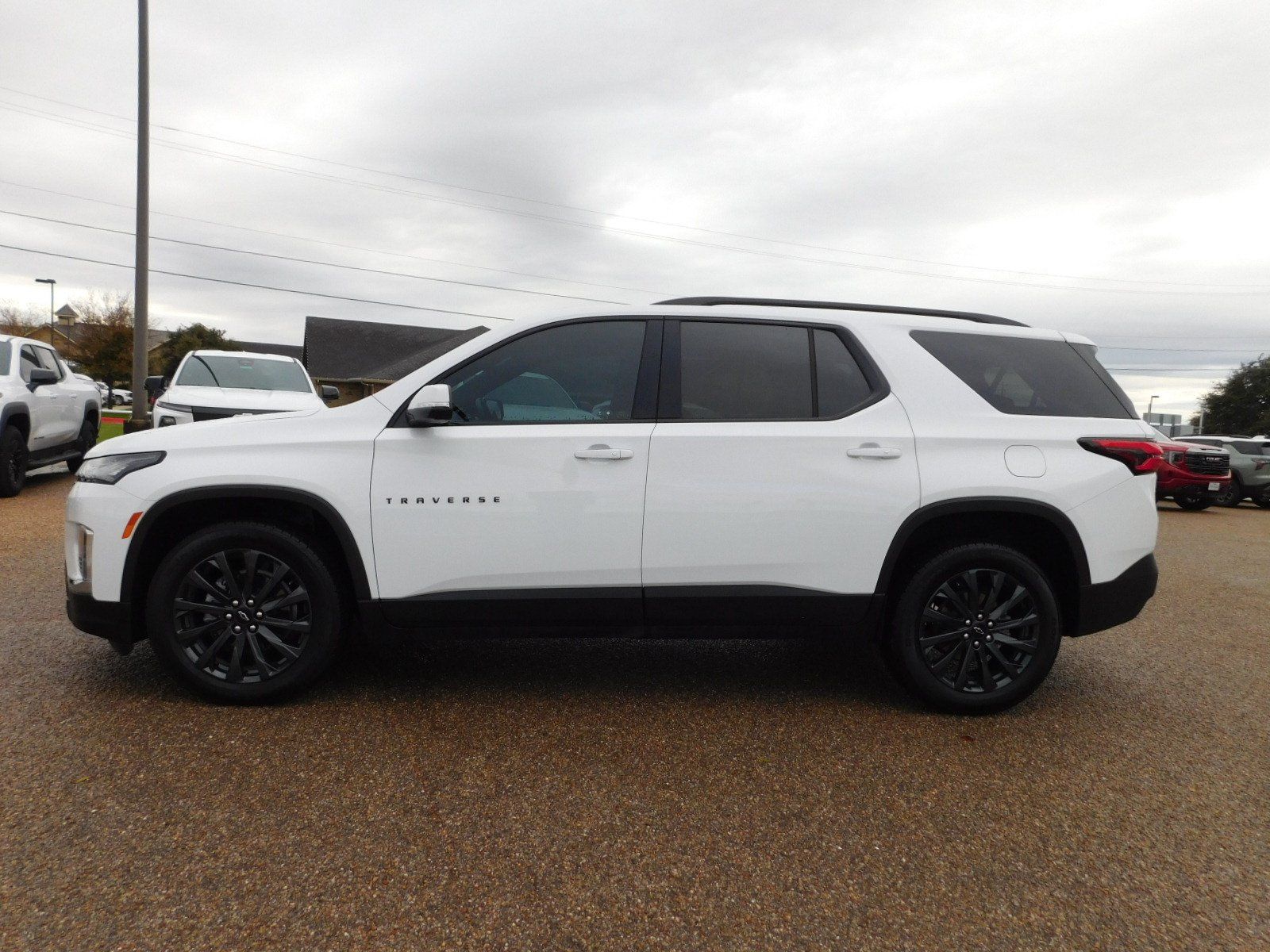 2023 Chevrolet Traverse RS 3