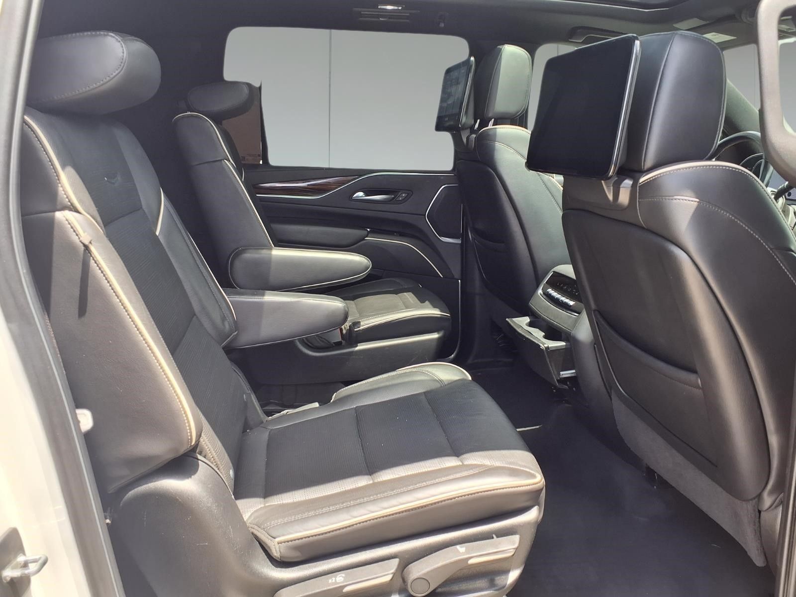 2021 Cadillac Escalade ESV Premium White at Westside Lexus