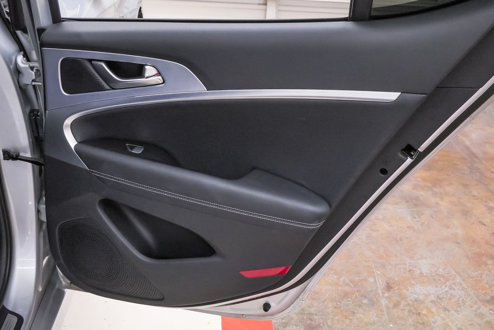 2019 Genesis G70 2.0T Advanced Silver at Autostrade