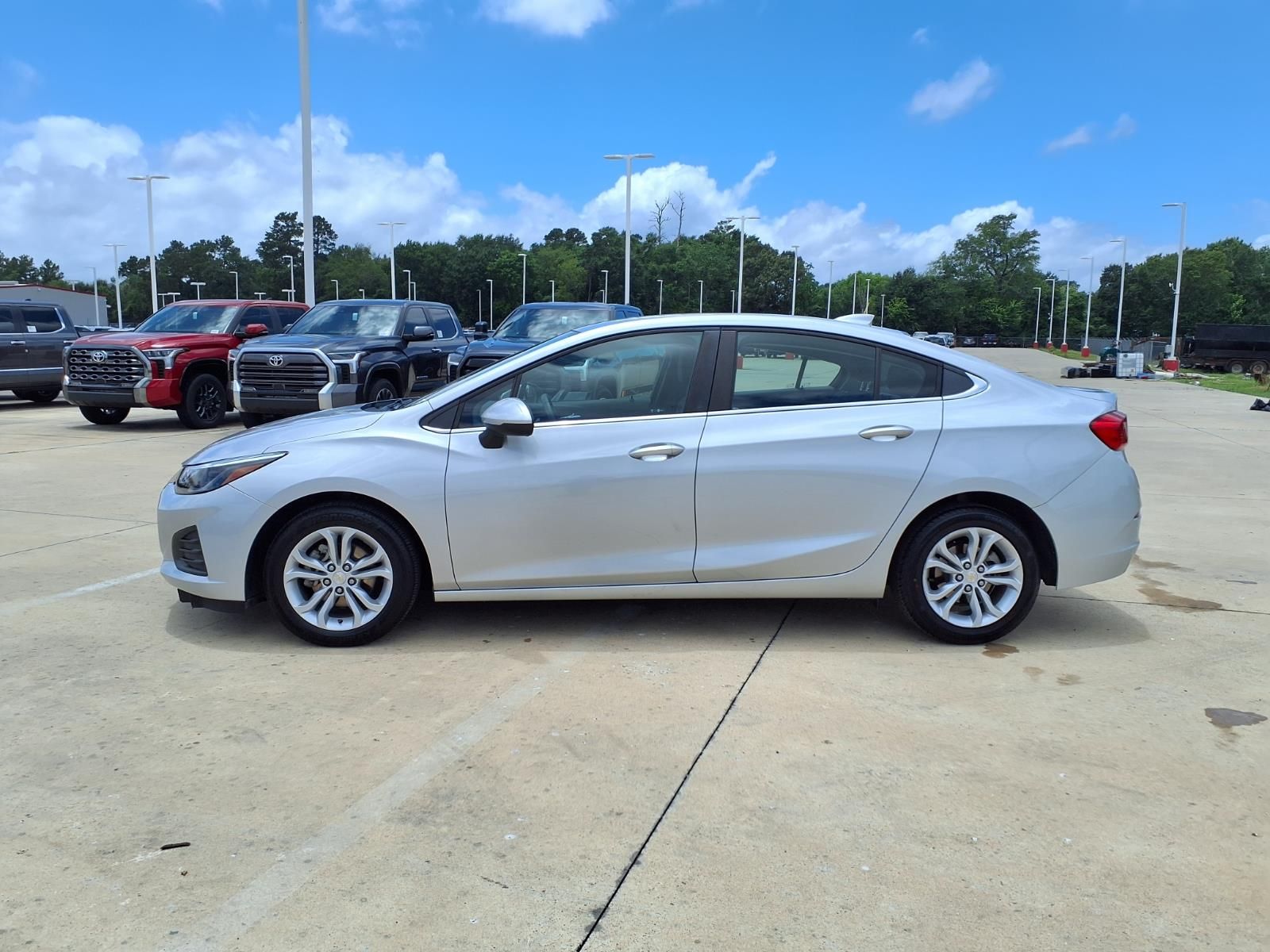2019 Chevrolet Cruze LT Silver at Community Honda
