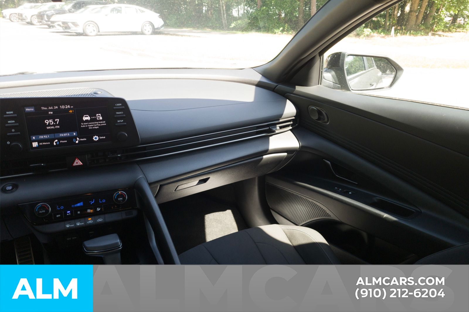 2025 Hyundai Elantra SEL Sport photo 15