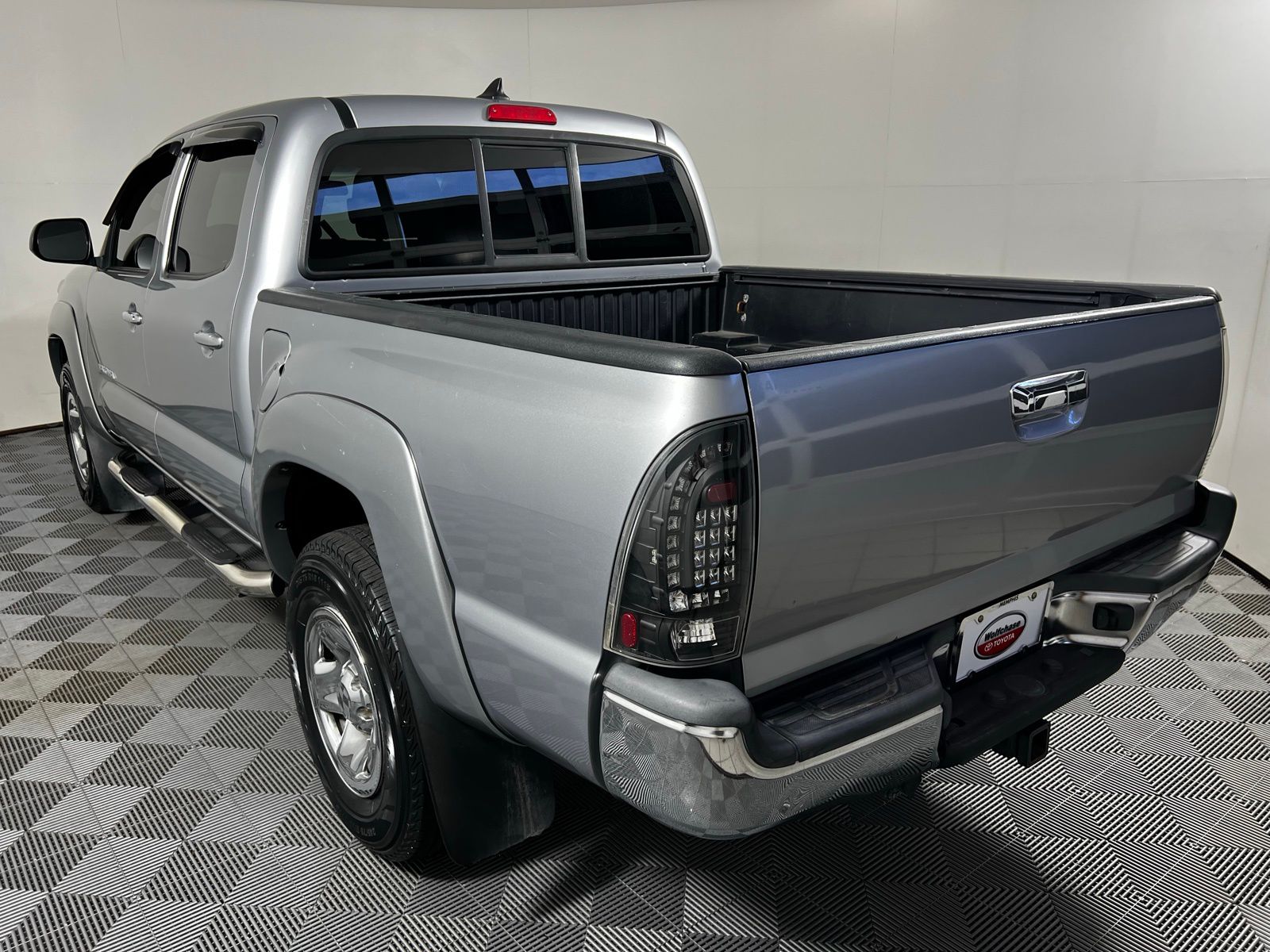 Thumbnail: 2014 Toyota Tacoma - 7