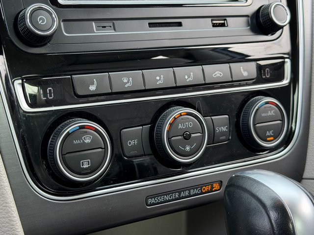 Used 2018 Gray Volkswagen 2.0T R-Line image 18