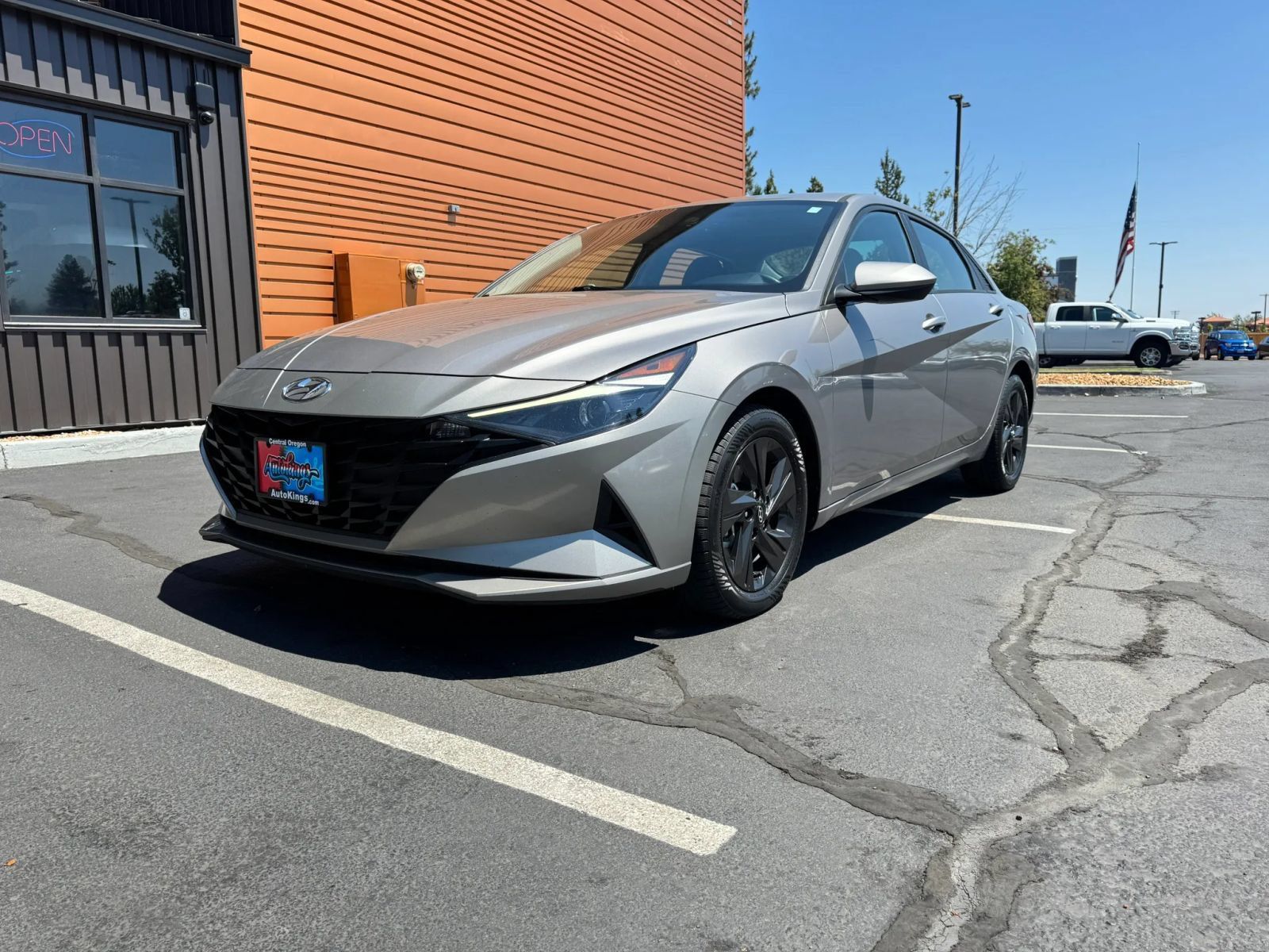 Fluid Metal 2021 Hyundai Elantra Sedan Front-Wheel Drive Continuously Variable Transmission