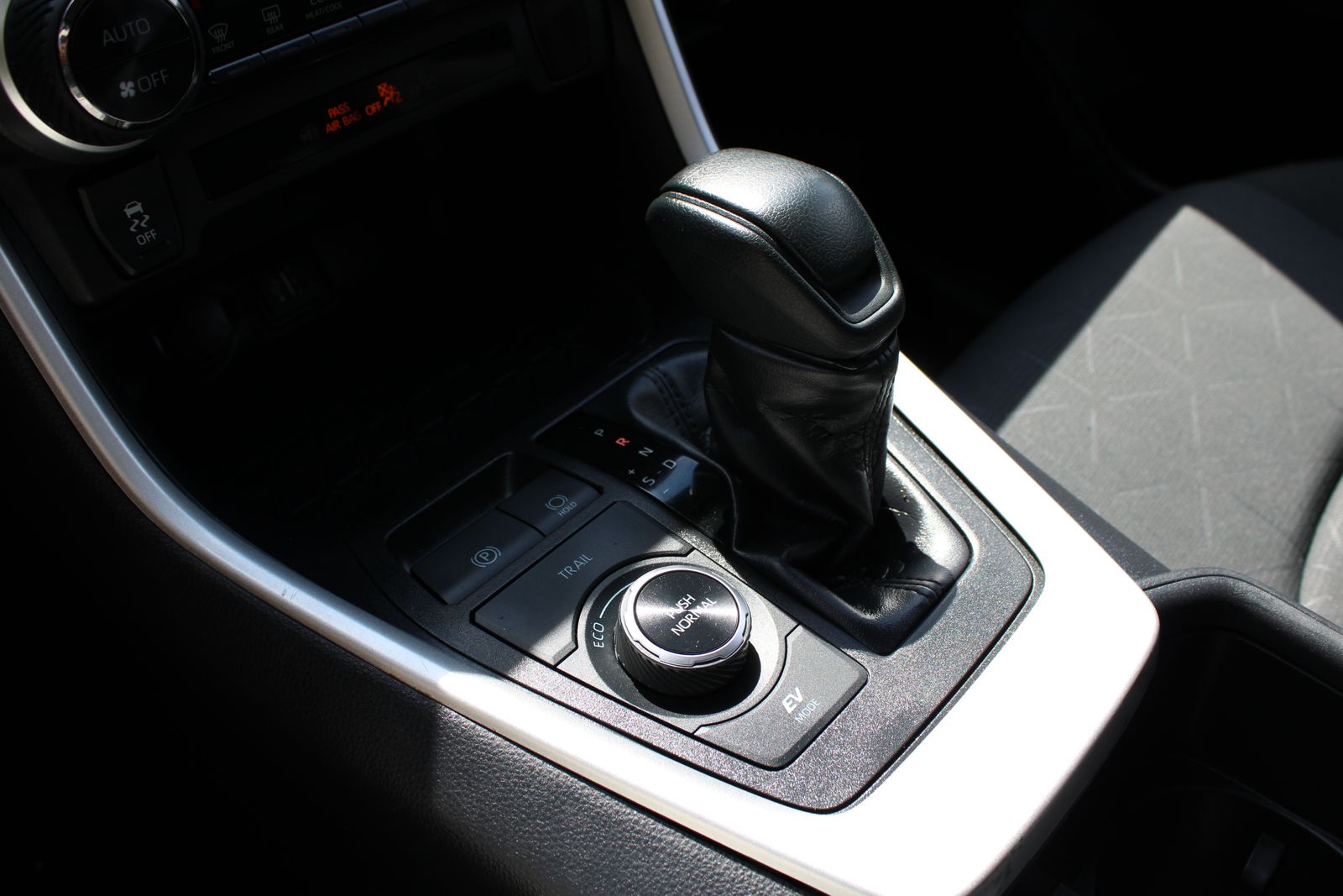 Used 2025 Red Toyota XLE image 18