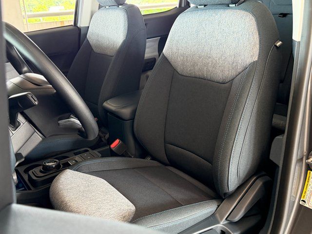 New 2025 Carbonized Gray Metallic Ford XLT image 21