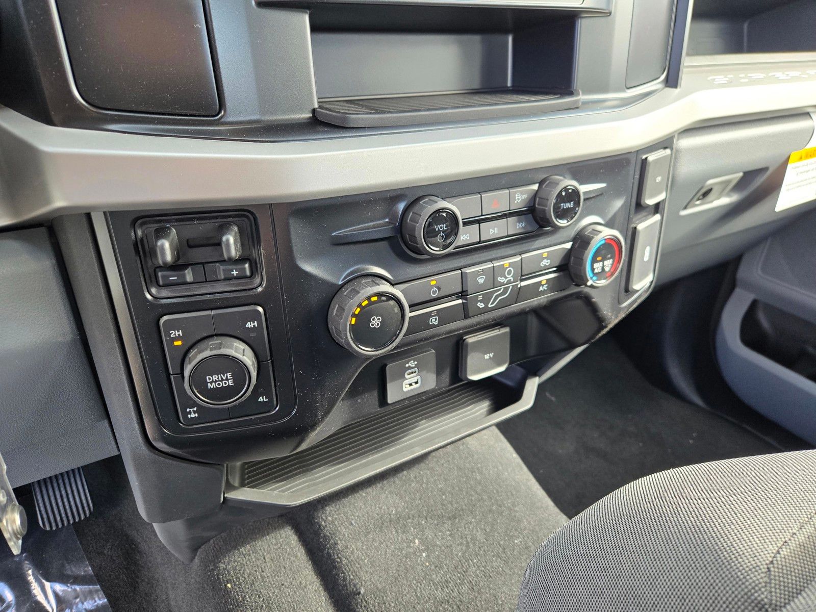 New 2026 White Ford XL image 10