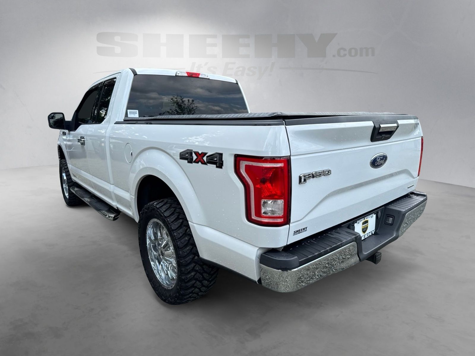 Used 2015 Oxford White Ford XLT image 10