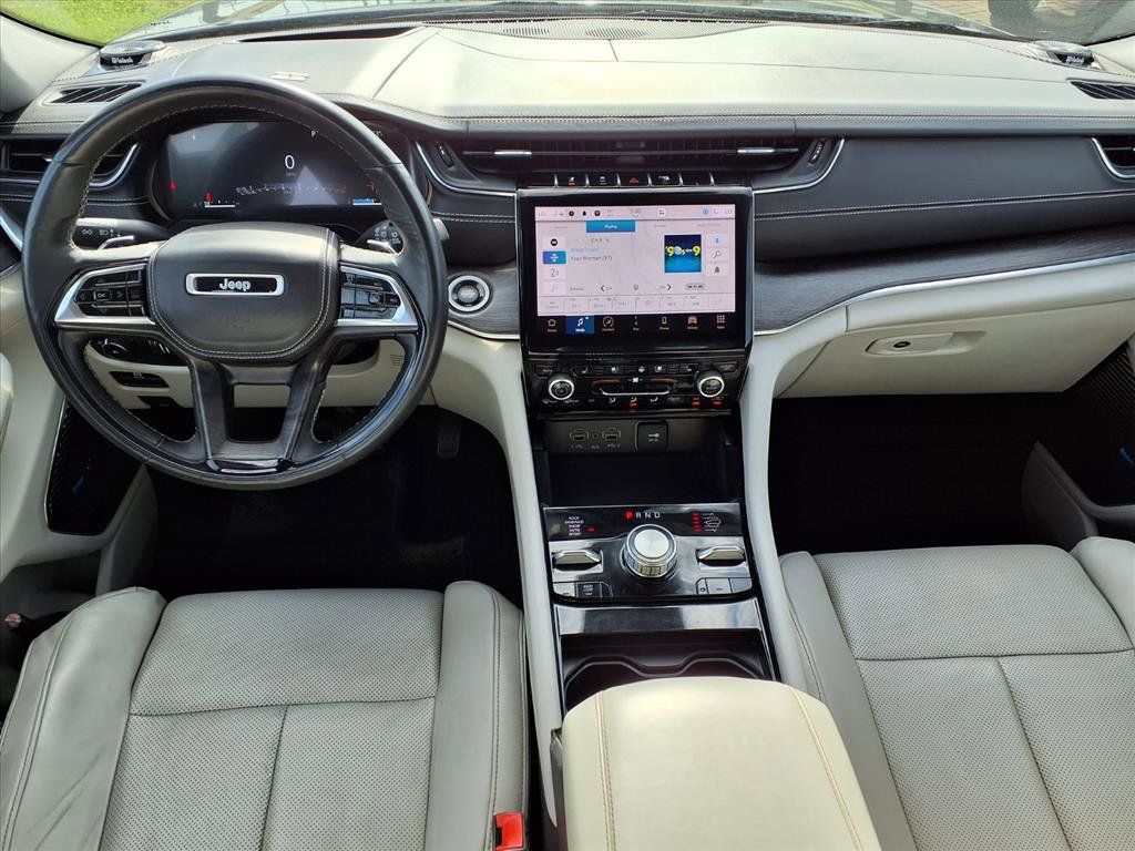 2022 Jeep Grand Cherokee L Overland - 10