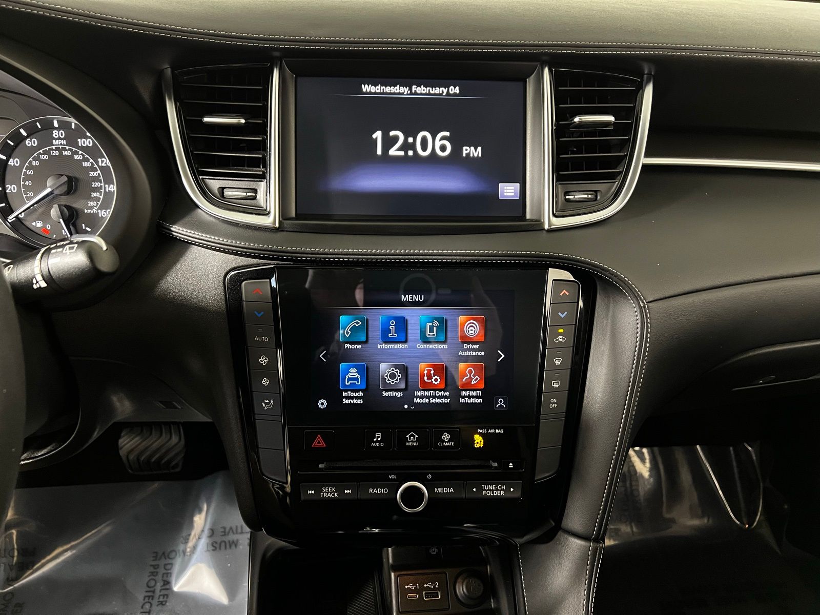 Thumbnail: 2024 INFINITI QX50 - 18