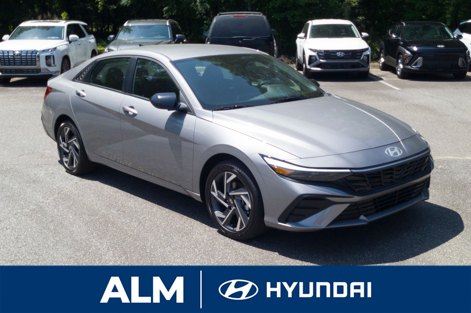 2025 Hyundai Elantra Hybrid SEL Sport photo 3