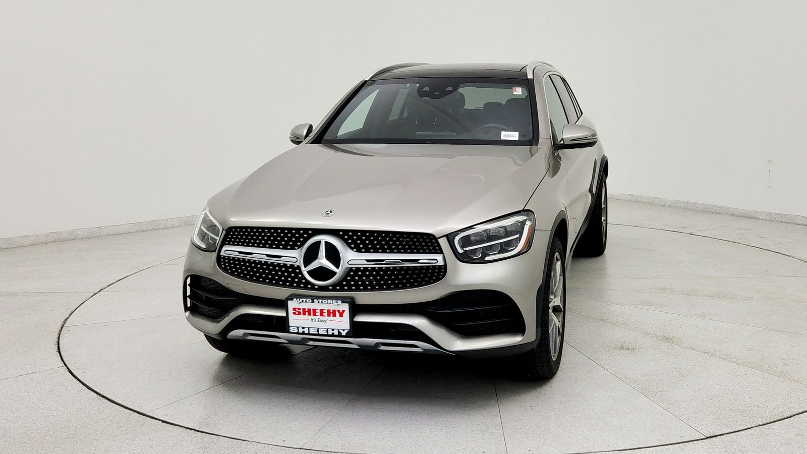 Used 2020  Mercedes-Benz GLC 300 image 2