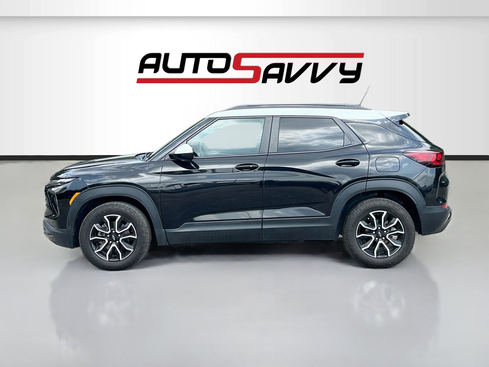 Used 2025 Black Chevrolet ACTIV image 4