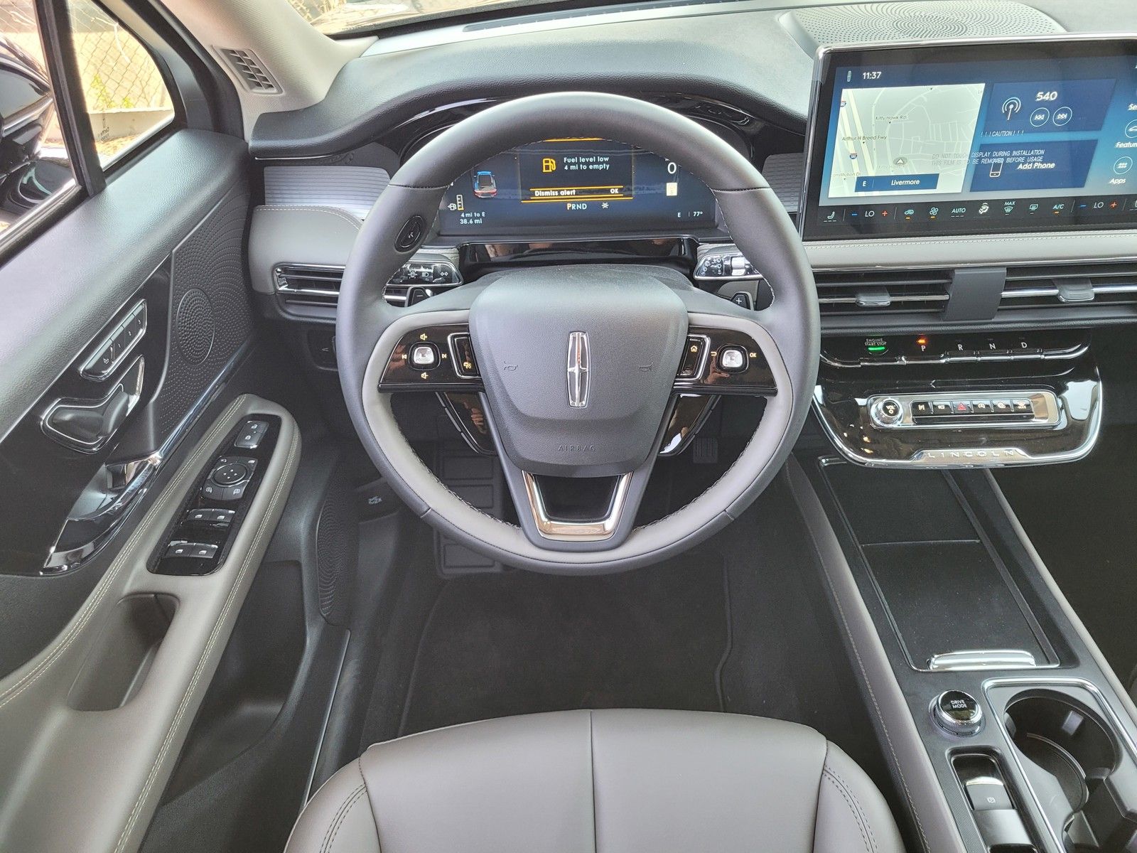 Used 2025 Black Lincoln Premiere image 8