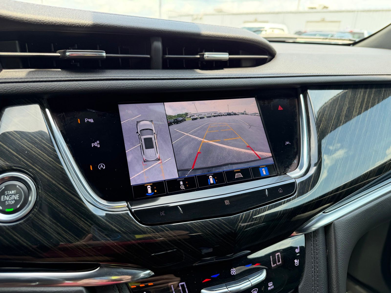 2021 Cadillac XT6 image 22
