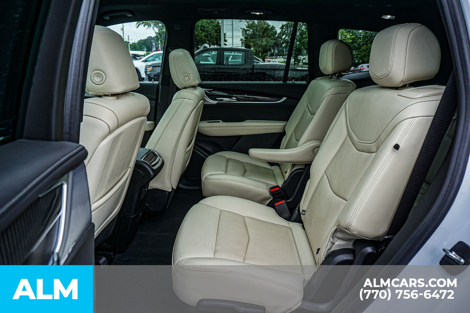 Used 2023 White Cadillac Sport image 22