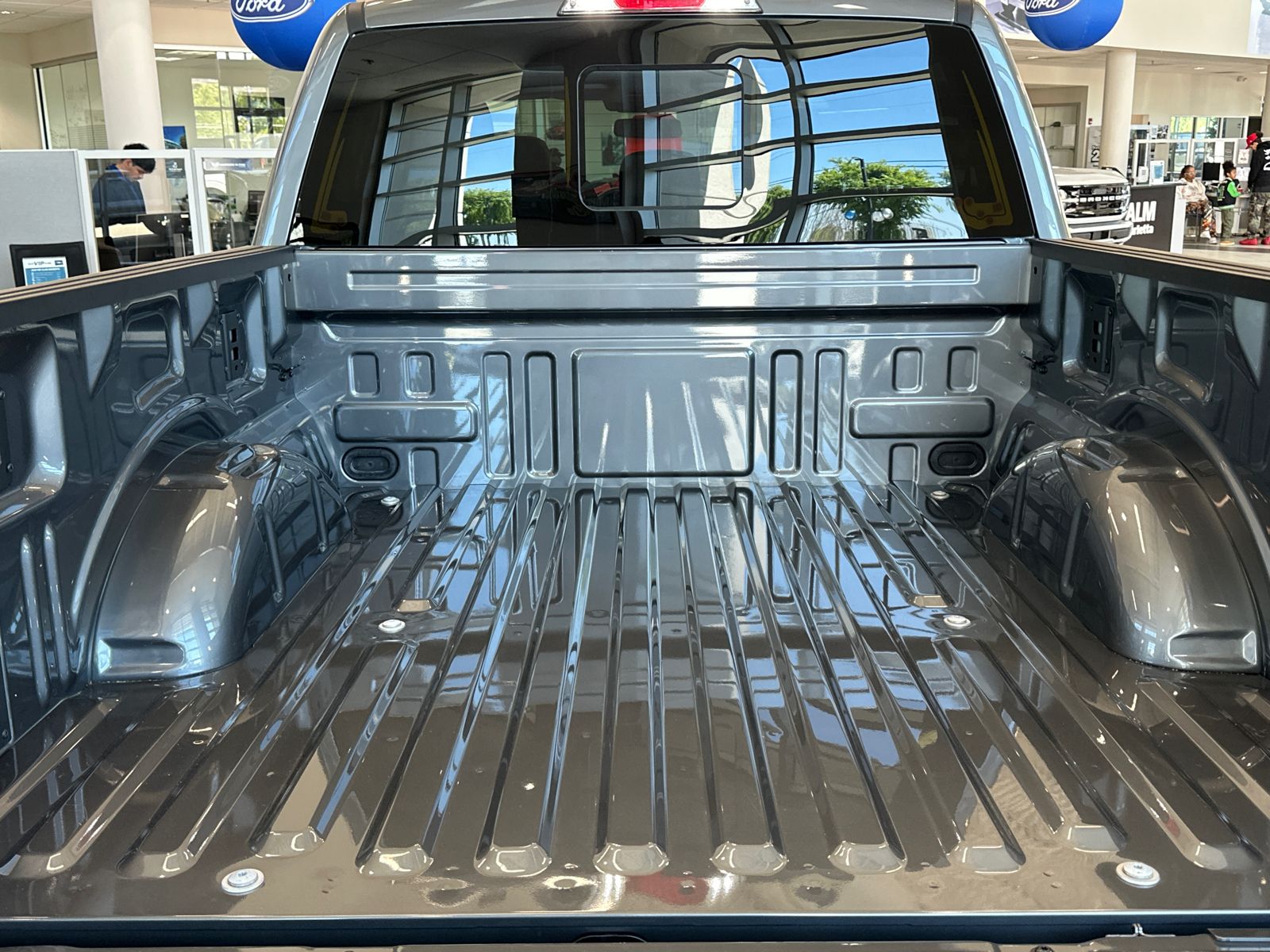 2025 Ford F-150 XLT - Photo 34