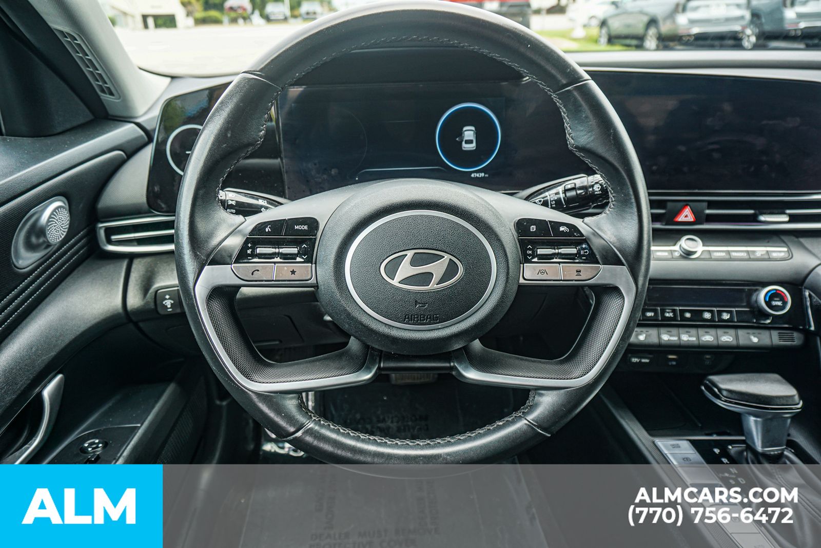 Used 2025 Gray Hyundai SEL Convenience image 29
