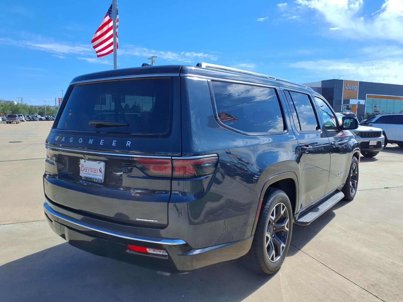 2024 Jeep Wagoneer L Series III - 4